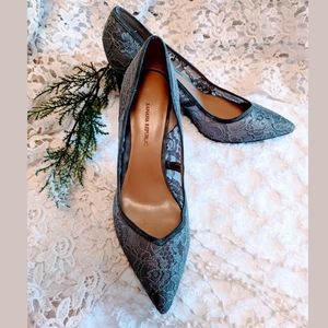 Lovely Lace Banana Republic Gray Madison Pumps, Size 8.5